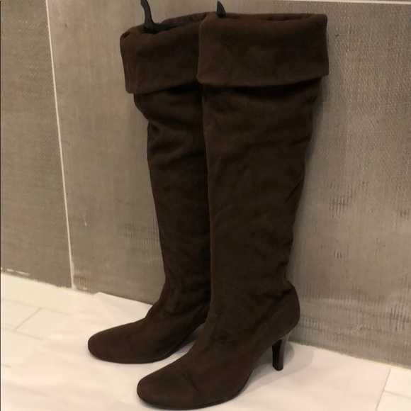 Knee-high Brown Suede Boots - Picture 1 of 6